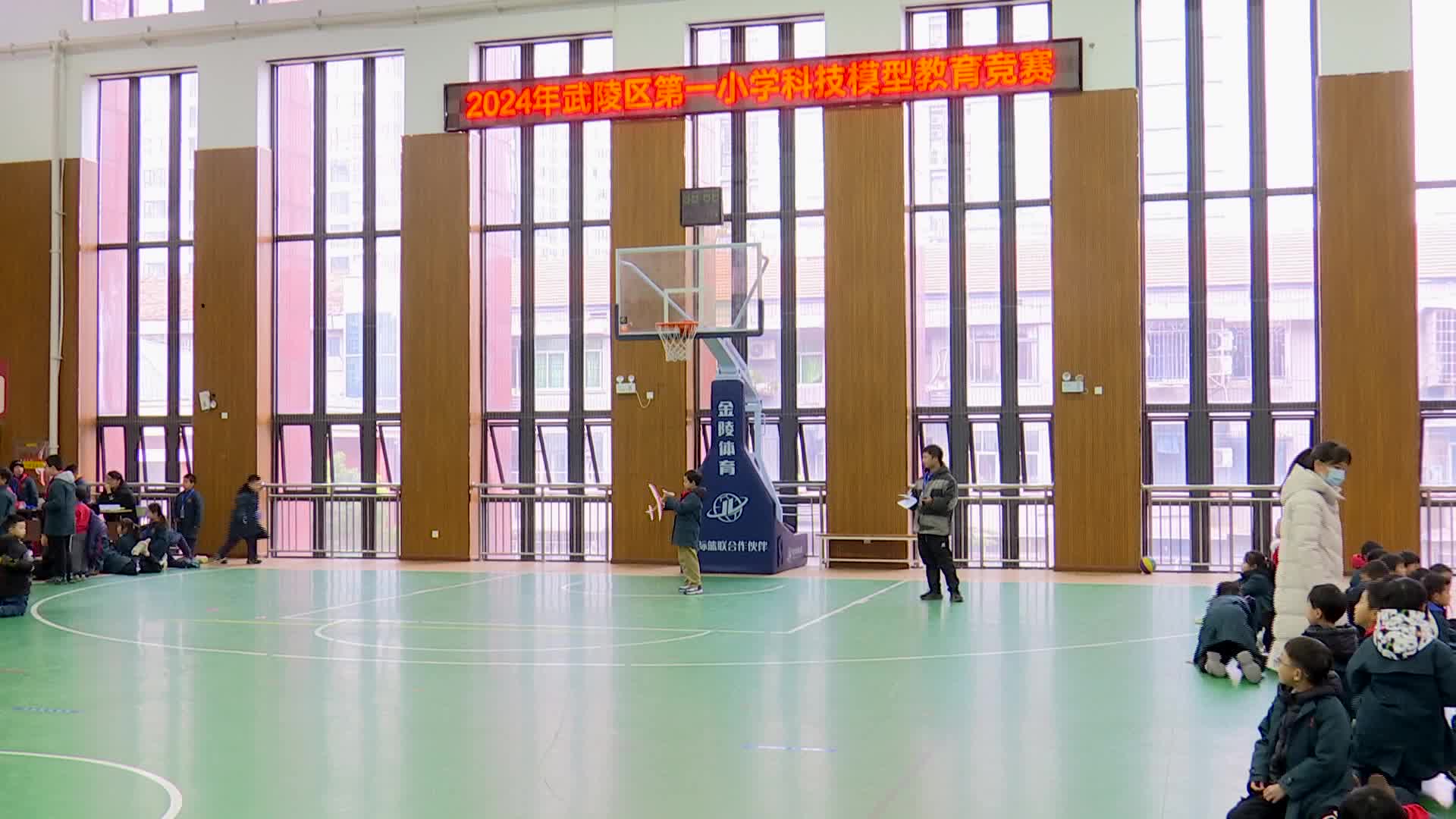 武陵区第一小学开展科技模型教育竞赛活动