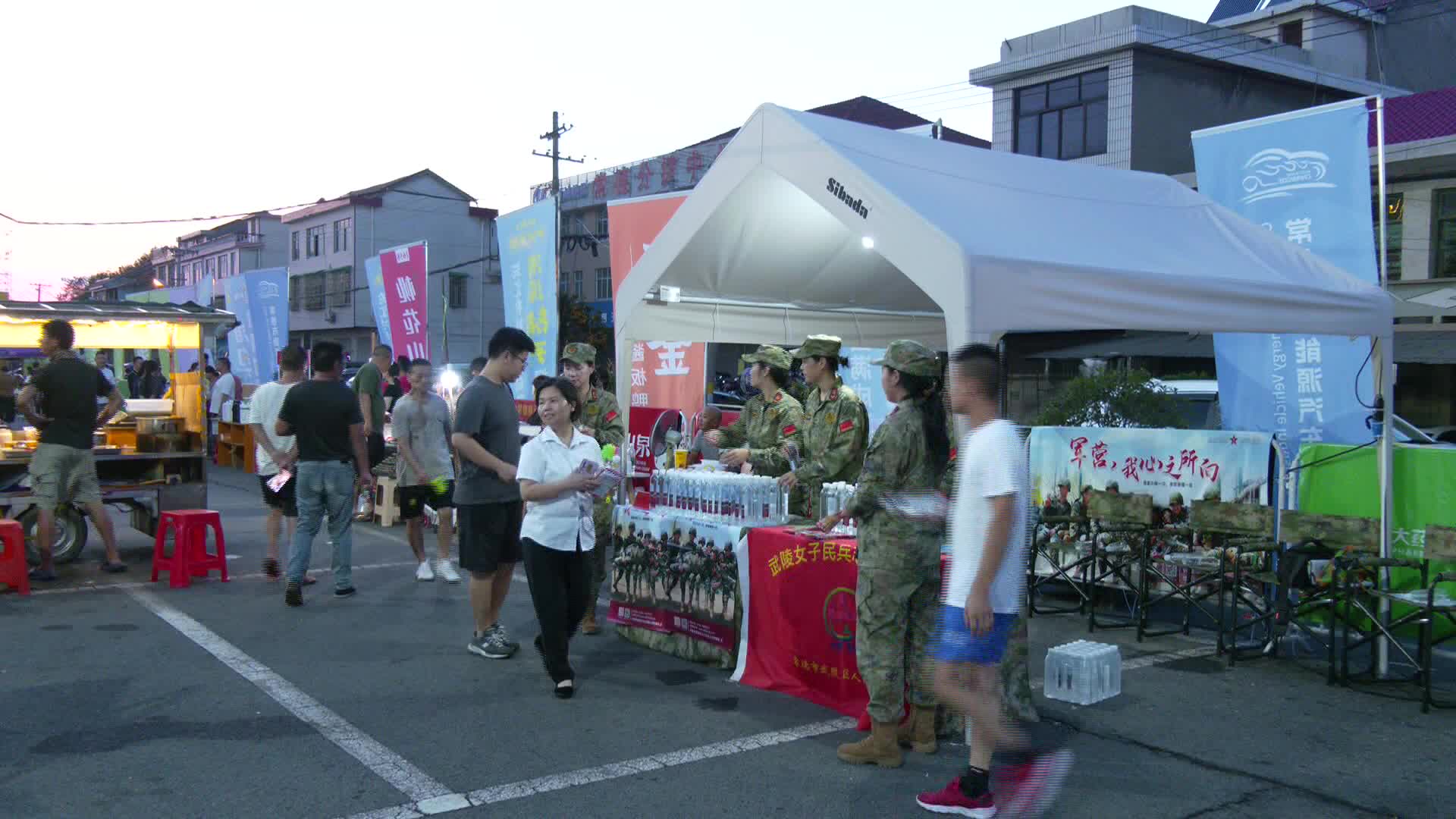 武陵女子民兵志愿宣讲队开展征兵宣传活动
