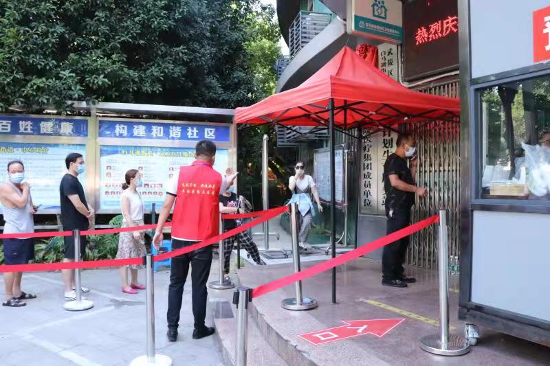 白马湖街道：炎炎夏日退伍军人用行动致敬“八一”