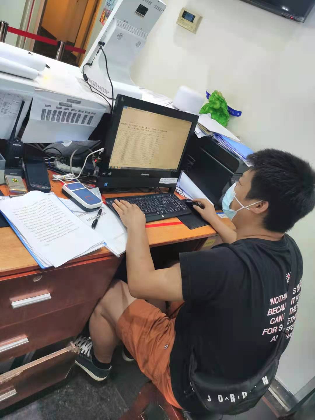 集中隔离点的抗疫先锋 ——武陵区文体人李林