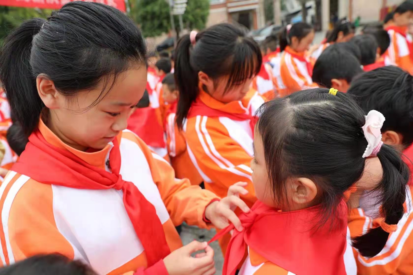 东升小学： “红领巾 心向党”主题队日活动暨第二批新队员入队仪式