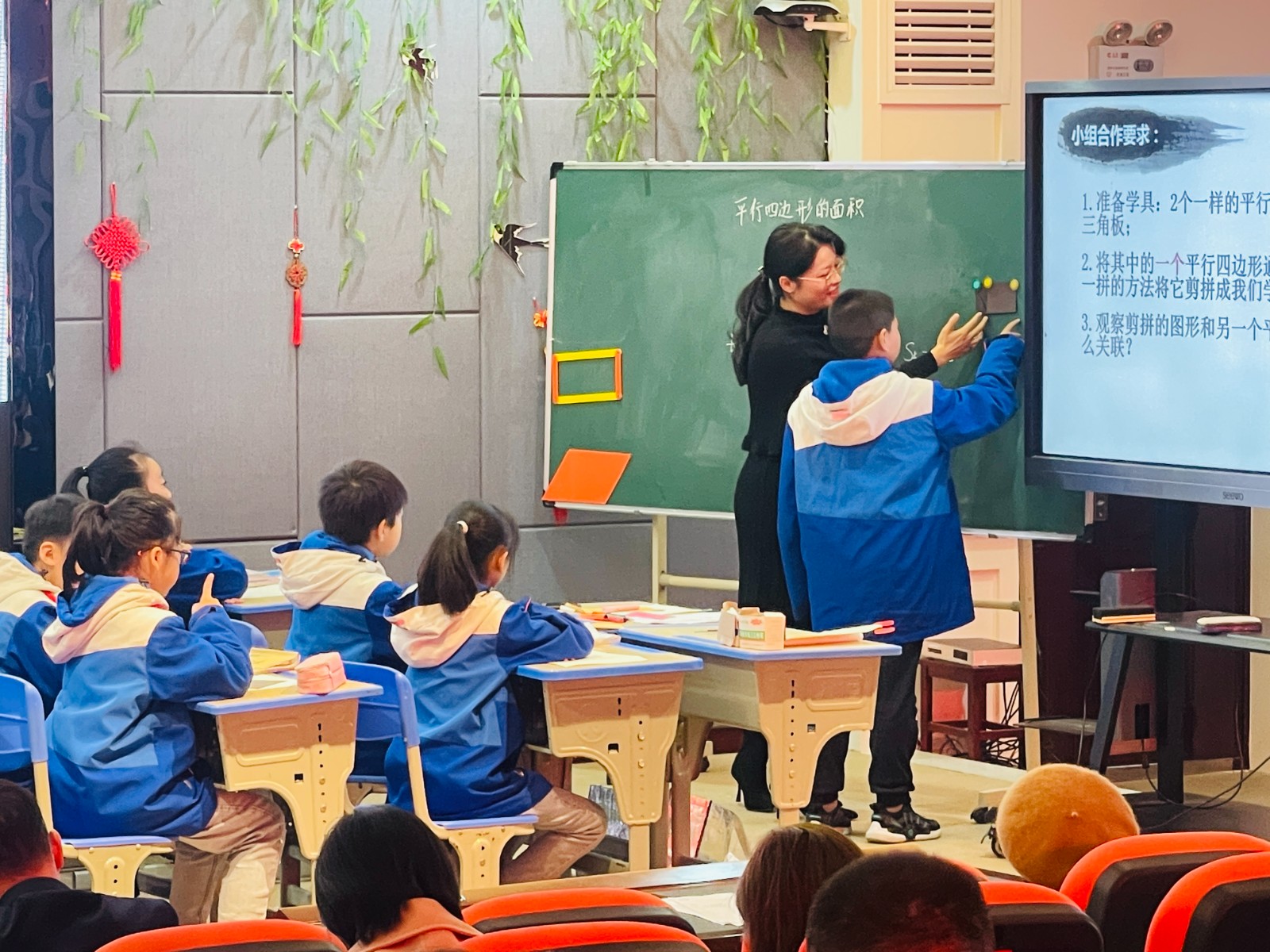 育英德景园小学：举行“国培计划”武陵区小学数学教师工作坊整校推进项目第二次联片研修活动