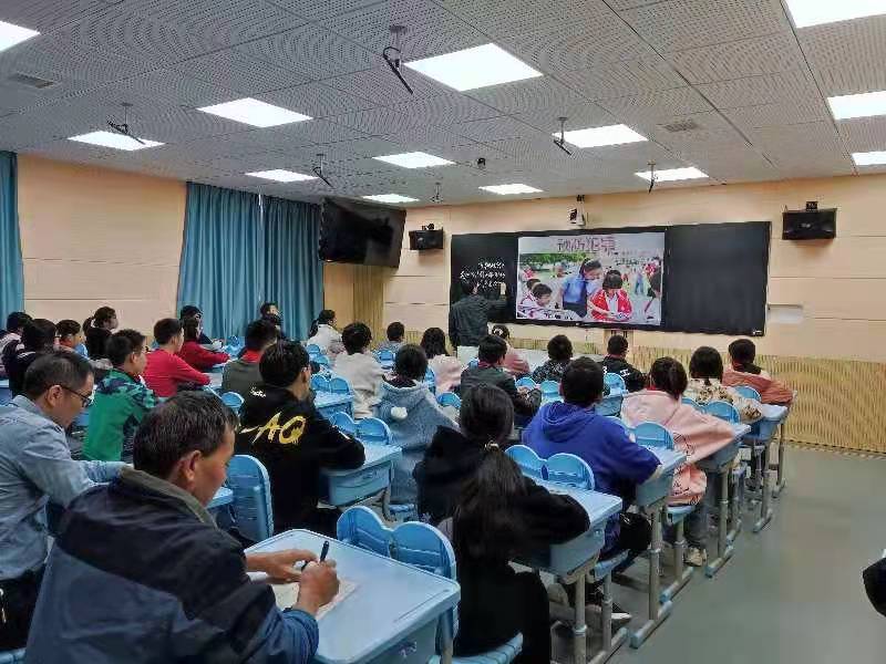 常德市第十六中学：党员教师进课堂，法制教育我先行