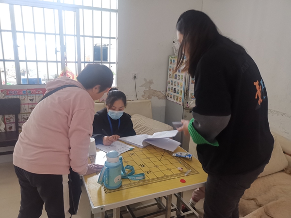 高质量完成调查任务!武陵区永安街道庆丰社区开展人口抽样调查核实工作
