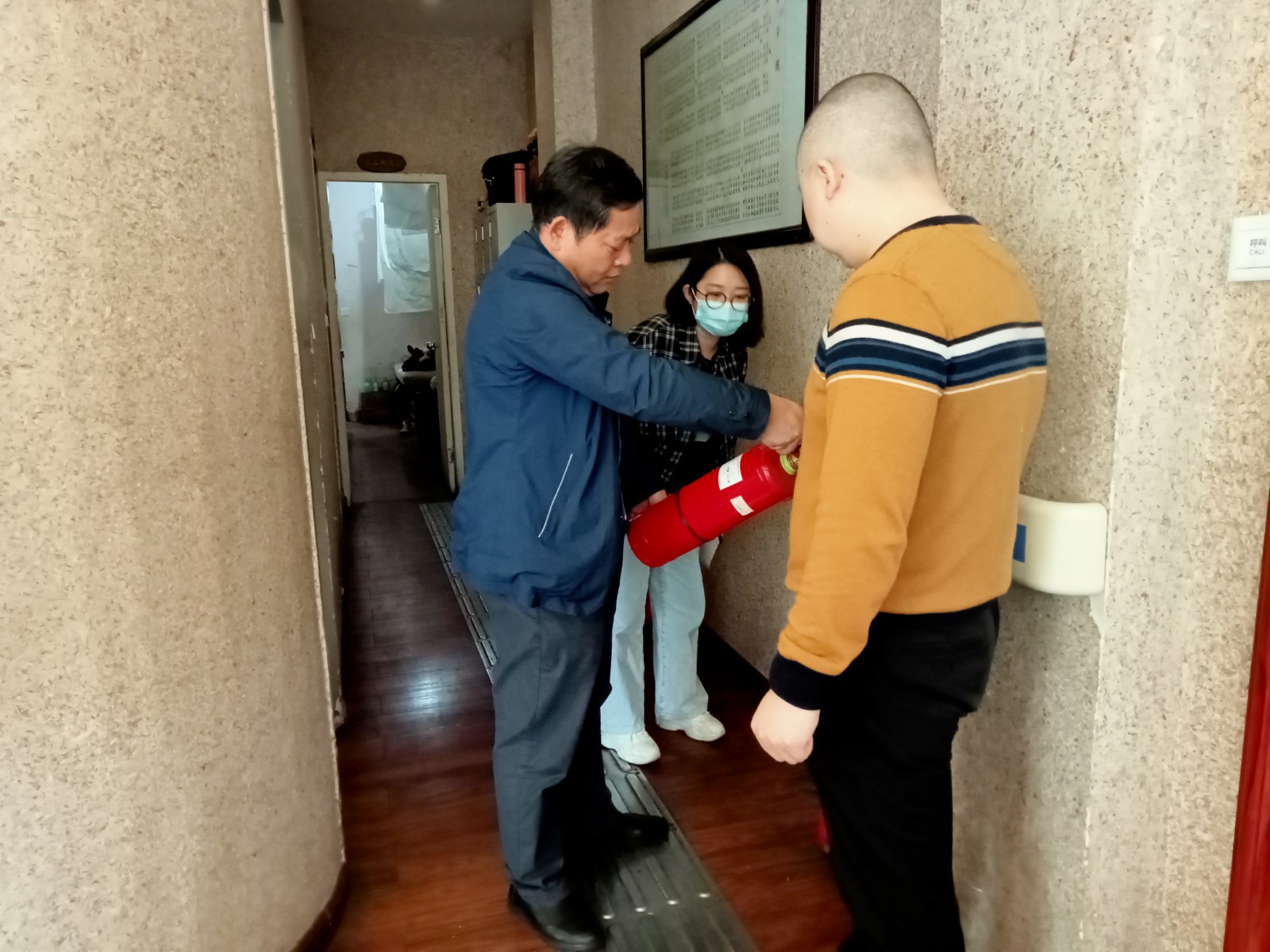 武陵区残联开展涉残机构安全生产大检查