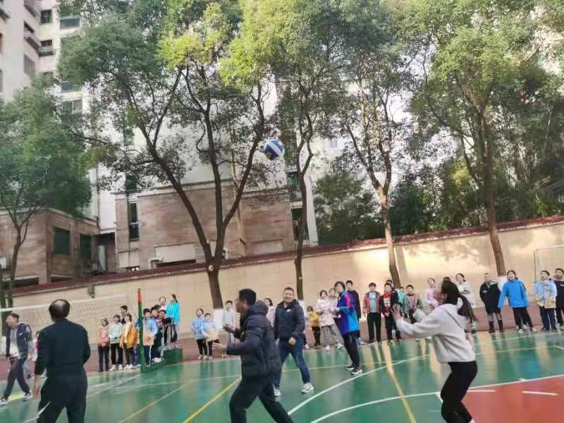 卫门口小学：带头落实双减、树立运动榜样