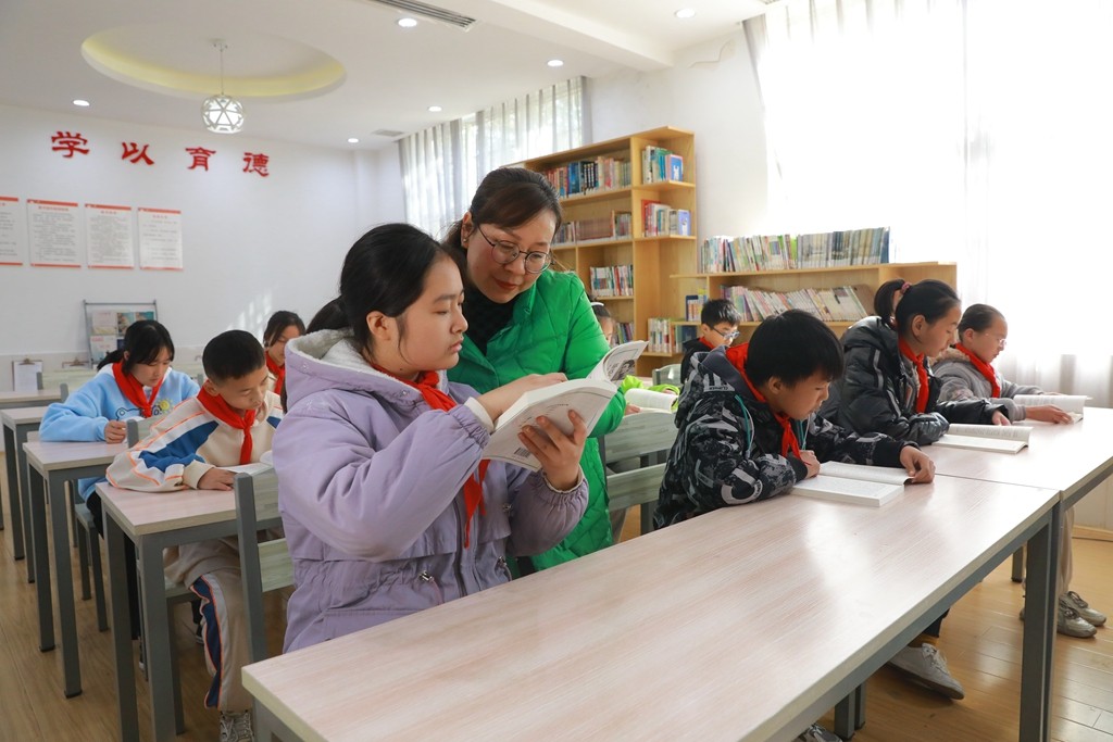 常德市第十七中学提供保姆式寄宿服务