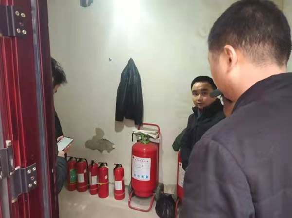 永安街道牯牛岗社区：建好社区微型消防站 筑牢家门口的“防火墙”