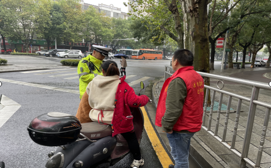 新时代文明耀武陵|永安街道开展“创文明交通城市 做文明交通人”活动