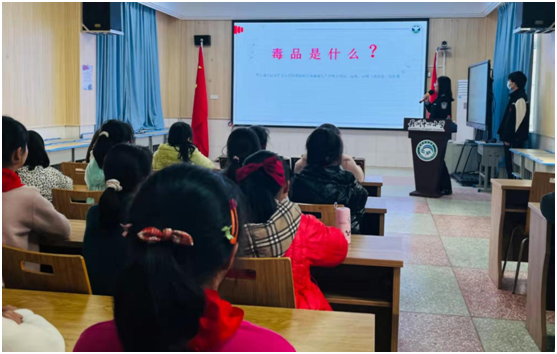 禁毒宣传进校园：开学第一课 禁毒不缺课