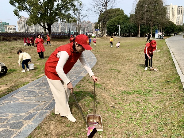 新时代文明实践耀武陵 |武陵区紫桥小学：党建带队建，雷锋精神永流传
