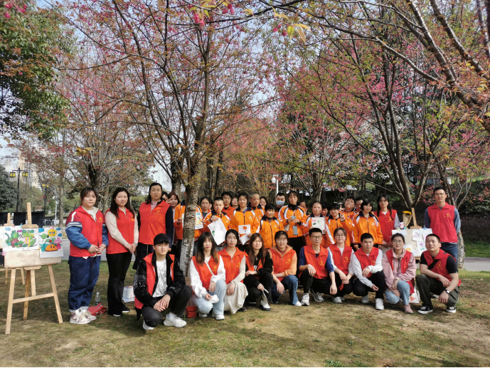 新时代文明实践耀武陵｜白马湖街道富强社区：志愿者给残障学员上特殊植物课