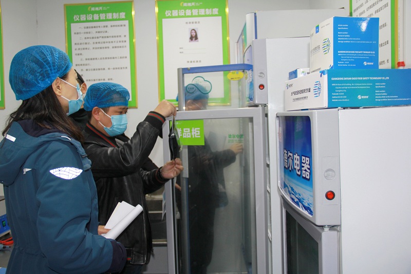 【守底线、查隐患、保安全】武陵区开展中央厨房食品安全专项检查