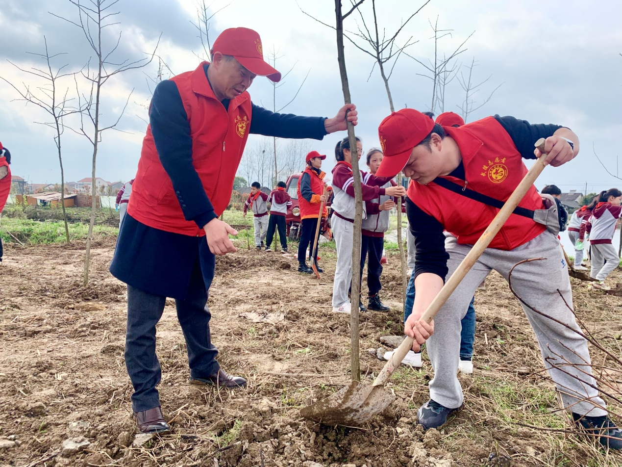 新时代文明实践耀武陵 |武陵区紫桥小学：党建带队建，我与春天有个约会