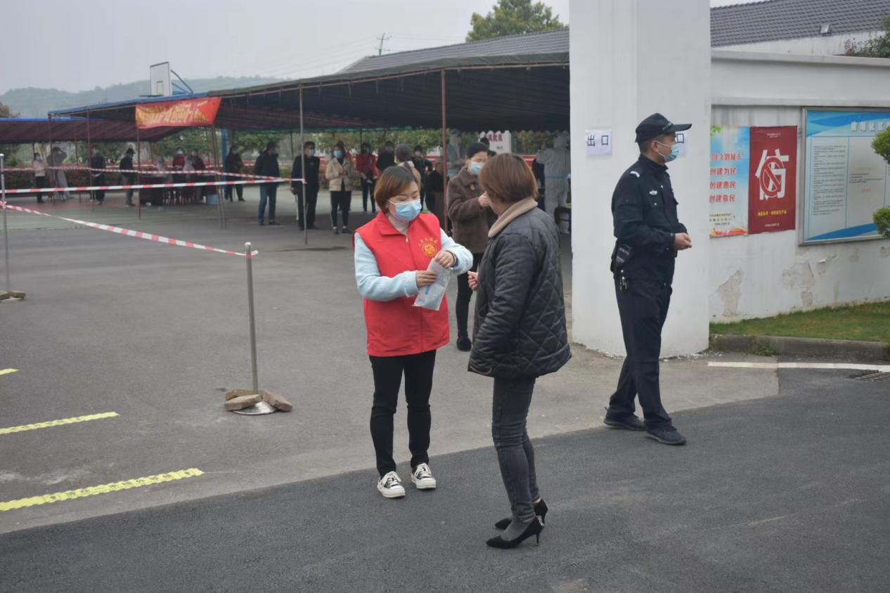 疫情防控不放松！河洑镇开展区域核酸检测应急演练