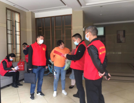 武陵区农业农村局开展“敲门行动” 筑牢疫情防控安全网