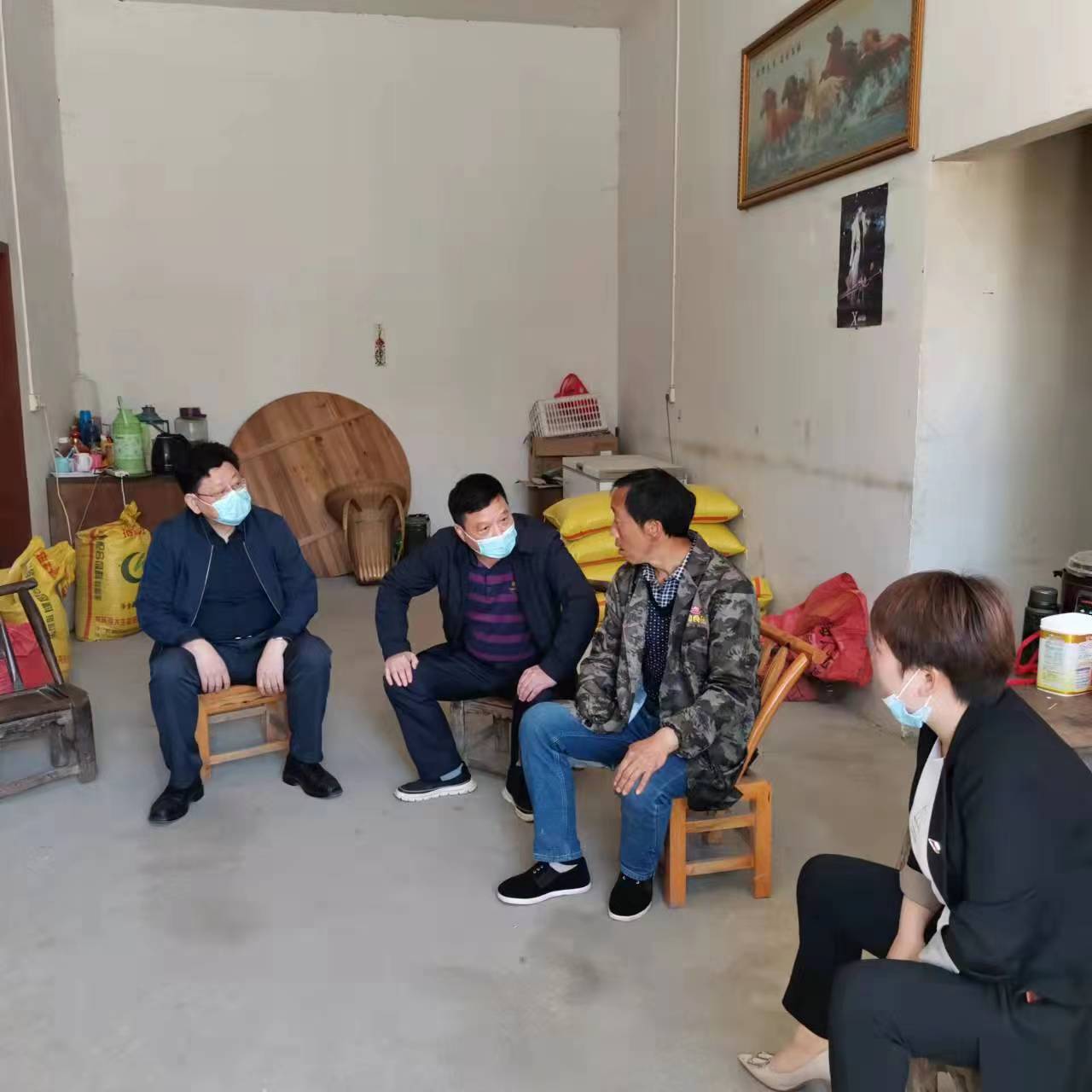 武陵区领导赴石门县壶瓶山镇长岭村进行帮扶调研