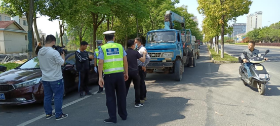武陵区农机事务中心开展交通顽瘴痼疾变型拖拉机专项整治行动