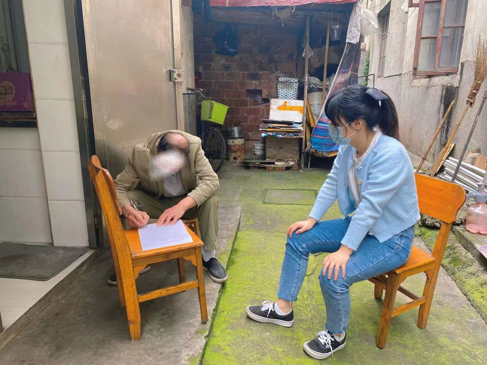 白马湖司法所走访重点安置帮教对象