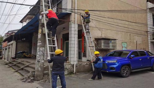 新时代文明实践耀武陵|永安街道庆丰社区开展缆线集中整治工作