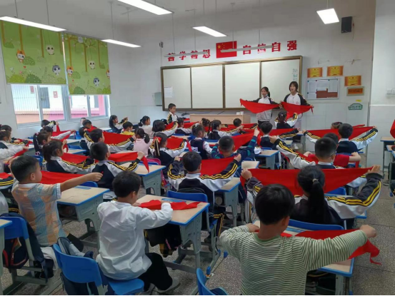 飘扬的红领巾，光荣的少先队 ——武陵区旭辉东升小学少先队队前考核活动