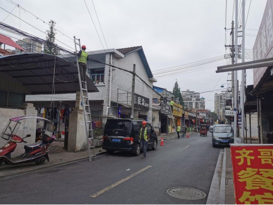 武陵区永安街道：整治“飞线”乱象  打造宜居环境