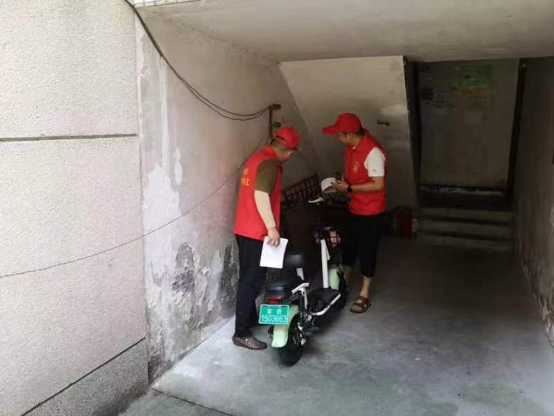 治理飞线充电 消除安全隐患