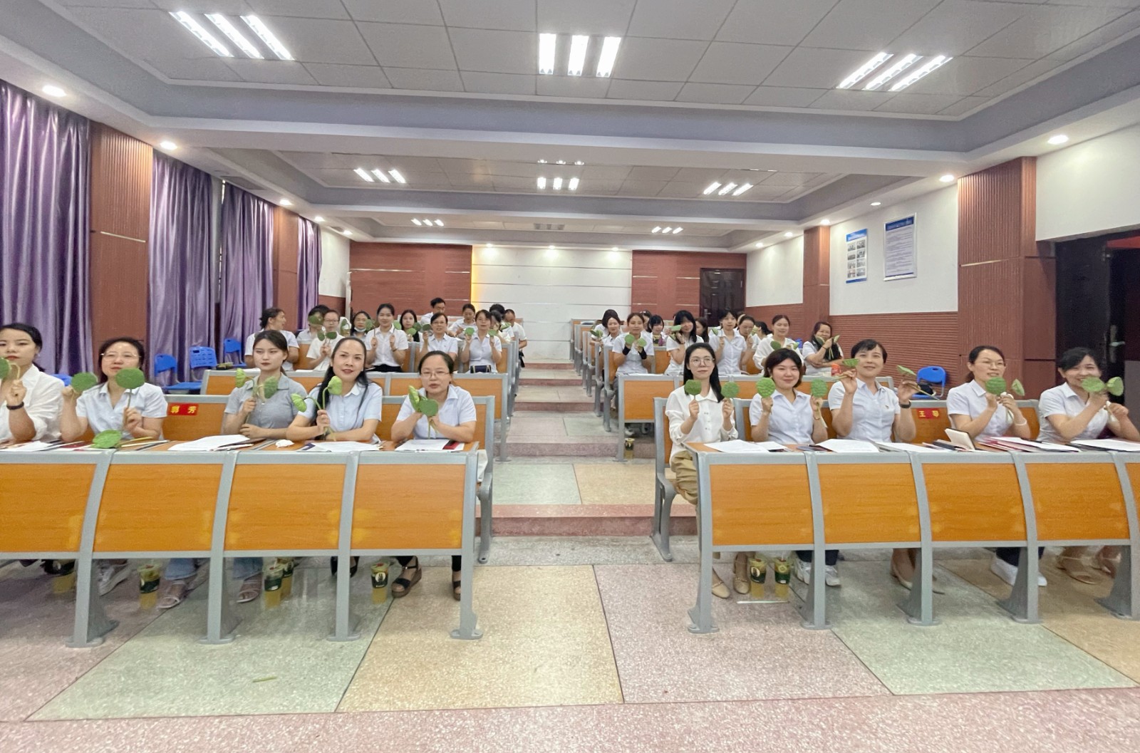 风清气正扬师德   廉洁从教守初心