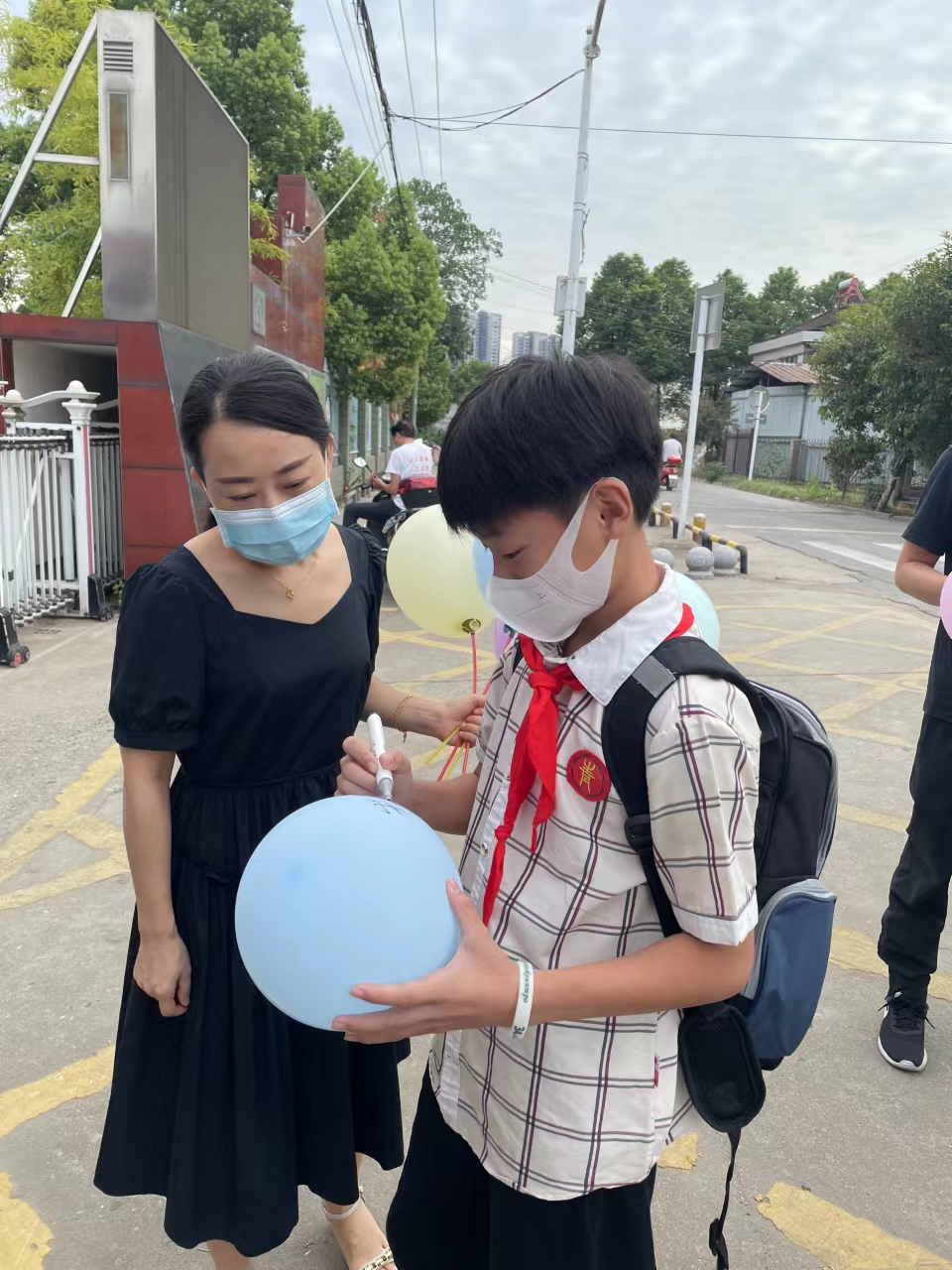 青林小学：青林学子喜“气”洋洋，开启新学期求学之旅