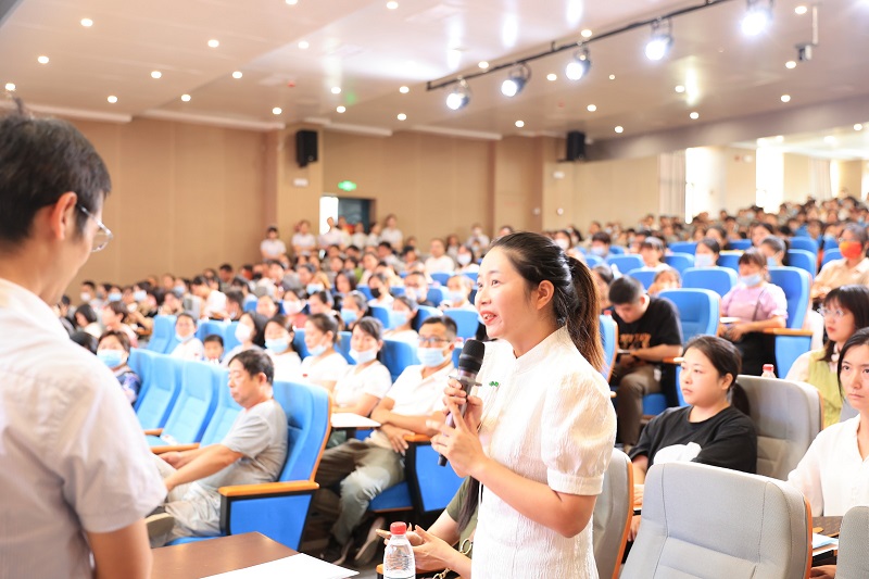 五小家校联动   携手共育未来
