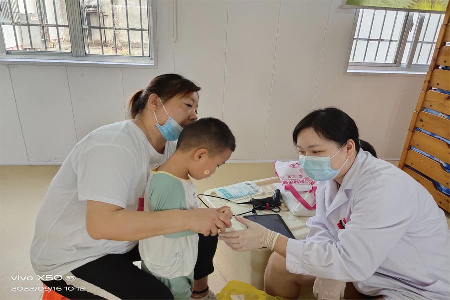 体检护航 健康成长