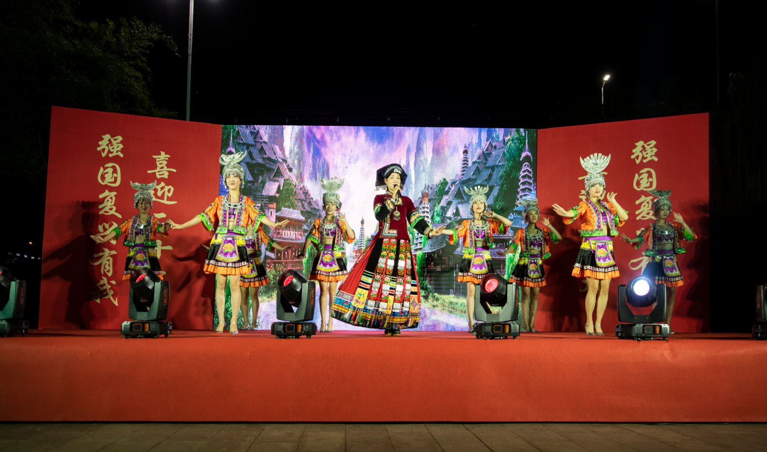 武陵区开展“喜迎二十大”国庆专场文艺演出活动