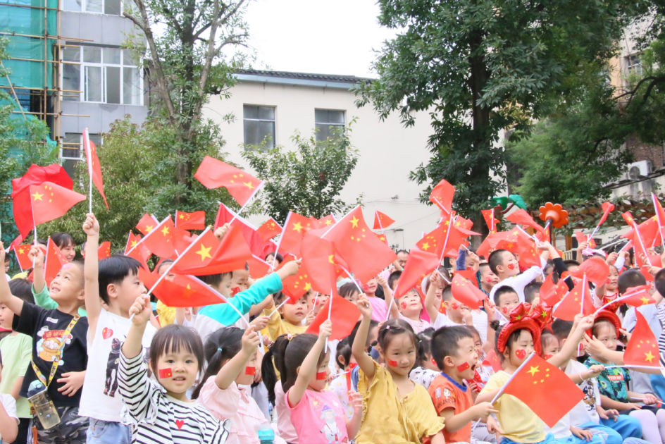 常德市武陵区中心幼儿园：童心喜迎国庆 孝心情暖重阳