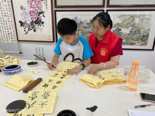 身边好人|永安街道甘露寺社区：助人为乐的“李阿姨”