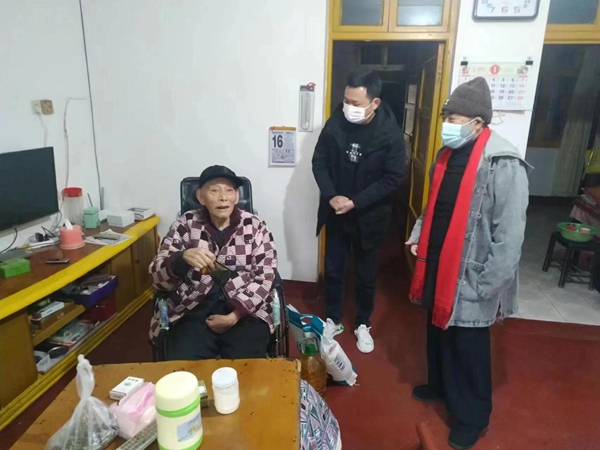 武陵区永安街道东苑社区开展“我们的节日.春节”慰问活动