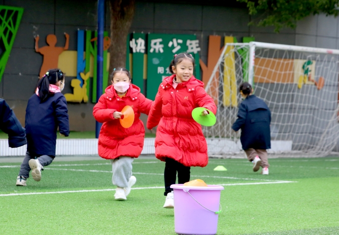 北正街小学开展游戏化考核活动