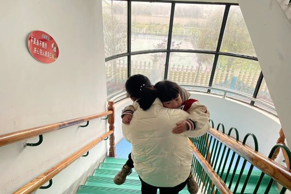 武陵区丹洲乡坪湖幼儿园开展食物中毒应急演练