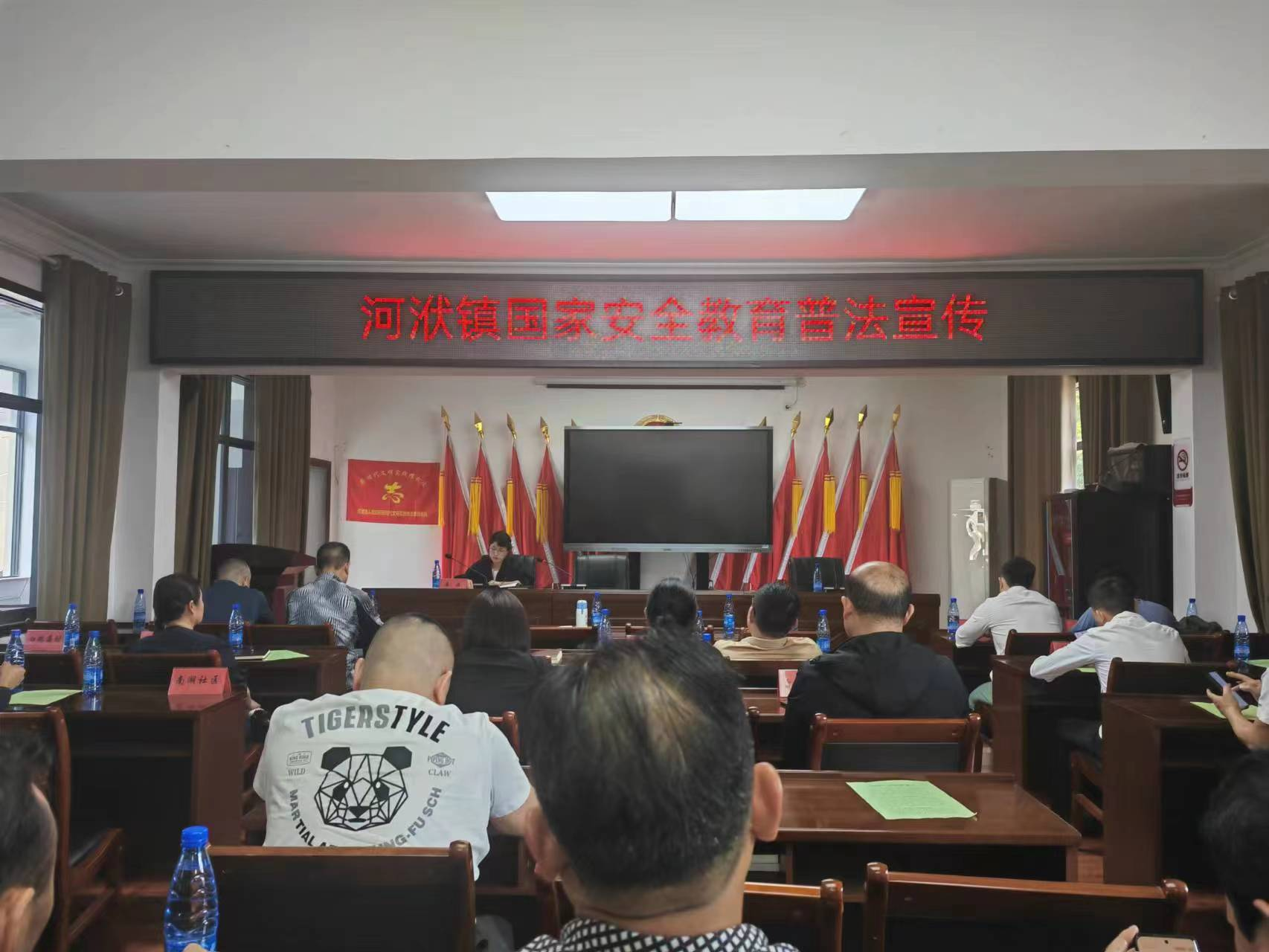 河洑司法所开展“4·15”国家安全教育日法治宣传活动