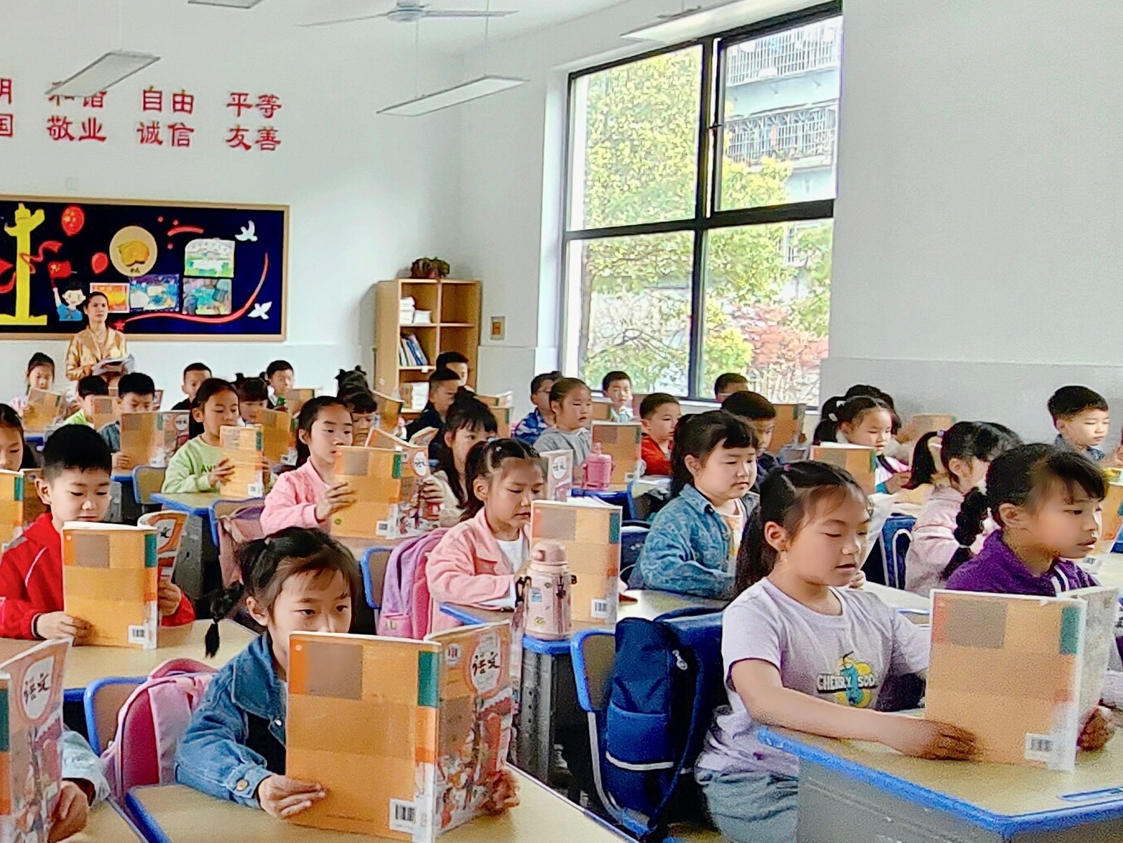武陵区朝阳小学开展课堂教学常规展示活动
