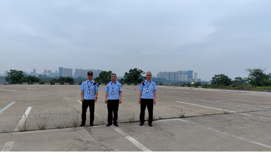 武陵区交通运输综合行政执法大队查处非法驾校场地