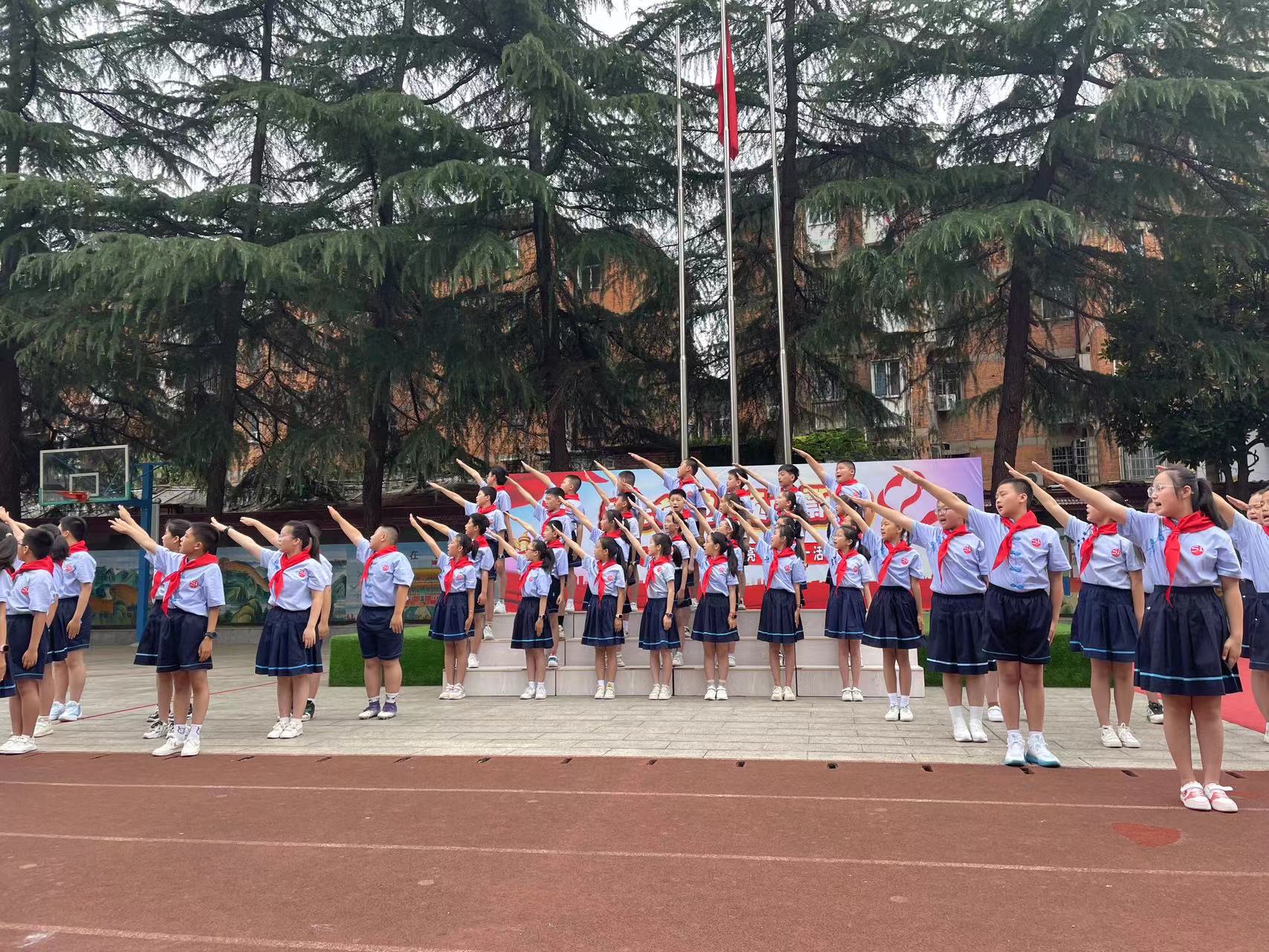 武陵区胜利路小学开展“庆六一”歌咏大赛