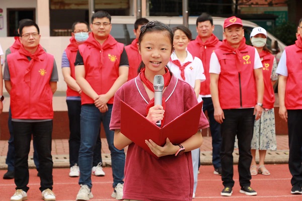 武陵区紫桥小学：传递爱心 温暖校园