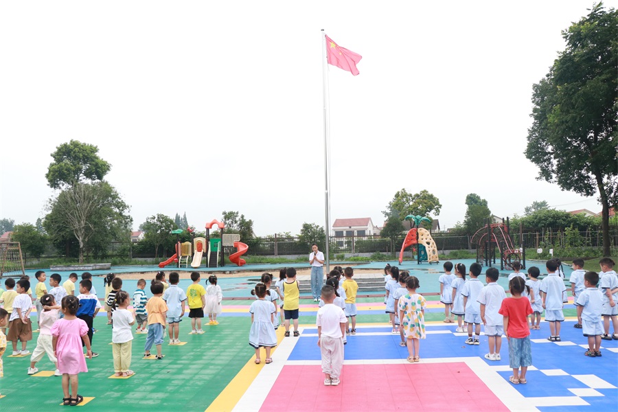 双观幼儿园开展“童心向党 薪火相传”主题教育系列活动