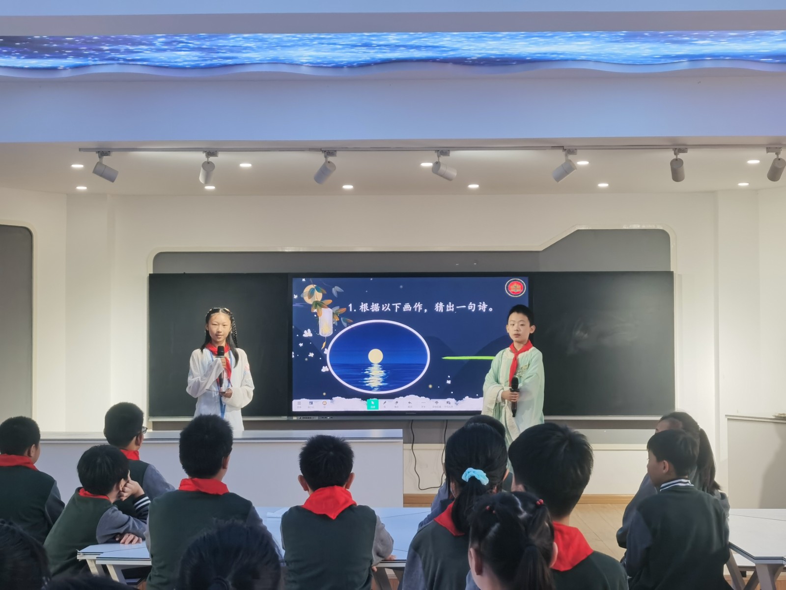 武陵区育英小学举办“月映桃李 情满中秋”主题活动