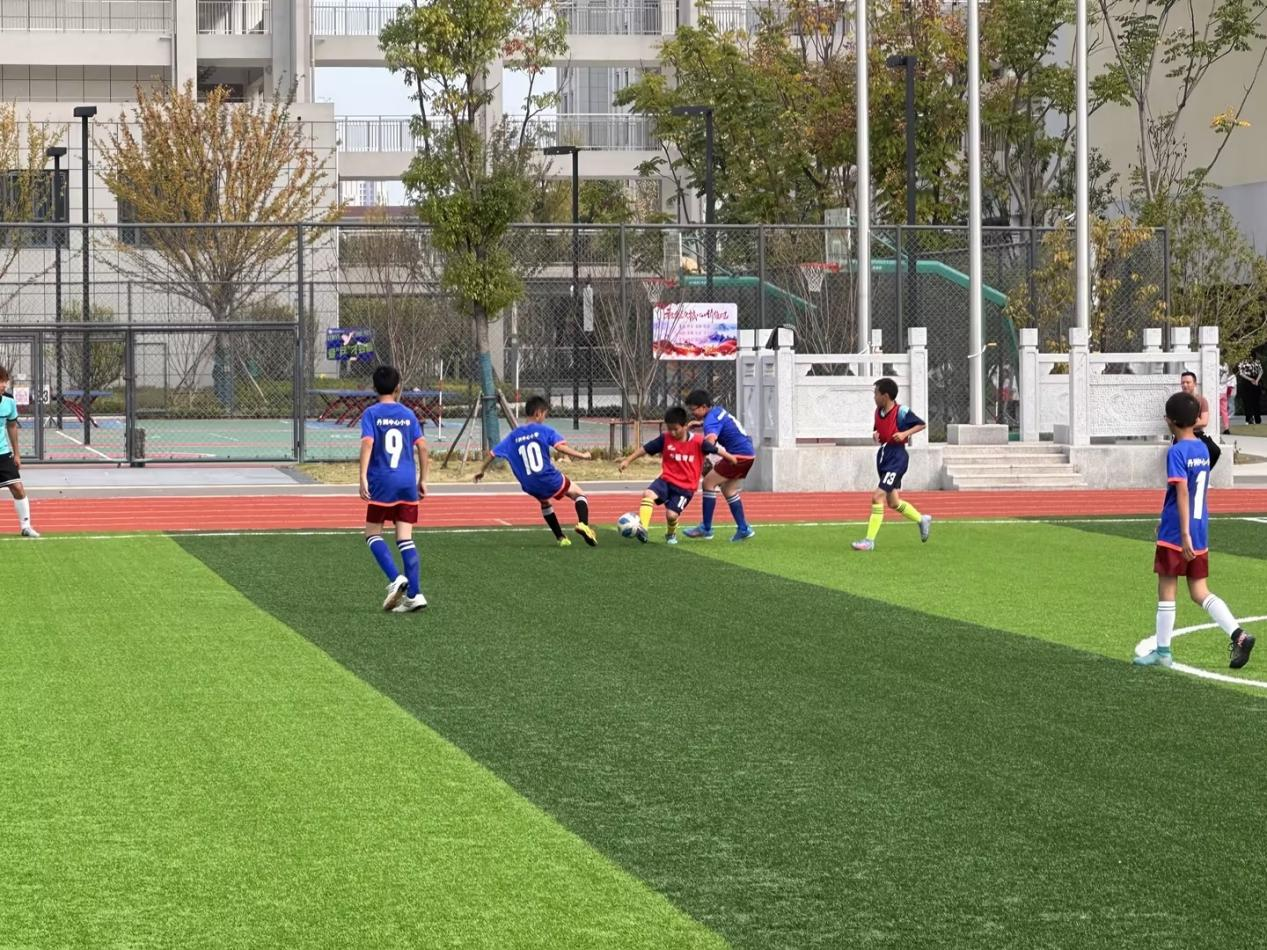 武陵区丹洲乡中心小学：双减助力成长 足球点燃梦想