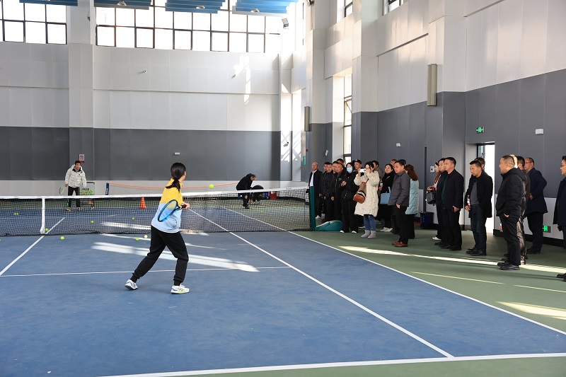 澧县名校长培训班学员与教育干部来武陵区第五小学开展参观交流活动
