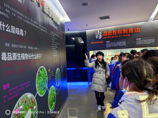 育英德景园小学前往常德市青少年禁毒教育基地开展参观学习