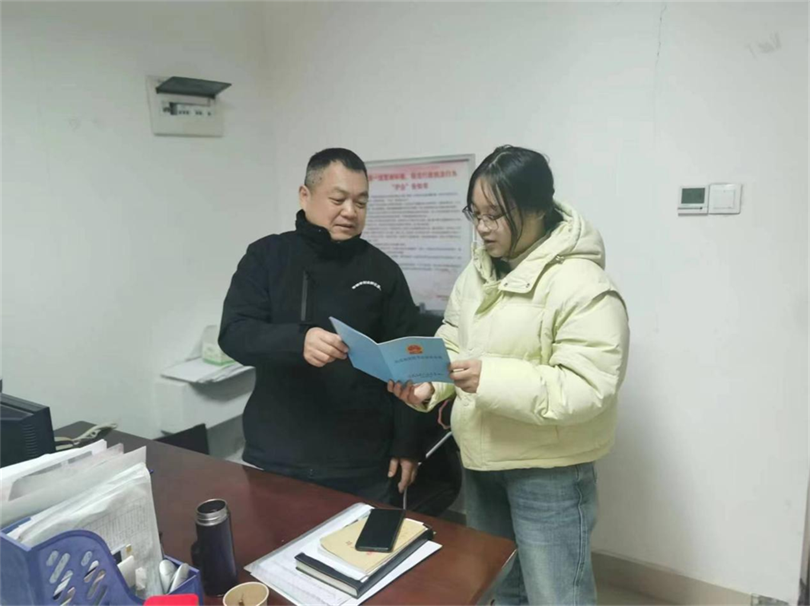 芙蓉街道高泗社区开展防范非法集资宣传进企业活动