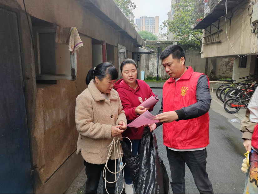 长庚街道开展电动车火灾安全防范宣传