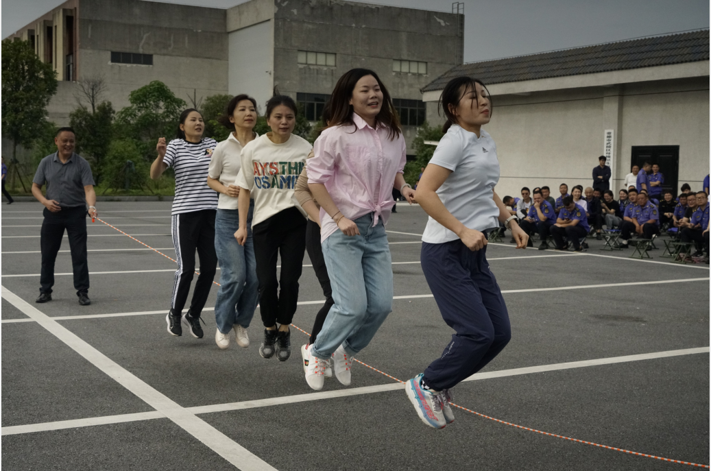 武陵区城管局举办第一届跳绳比赛